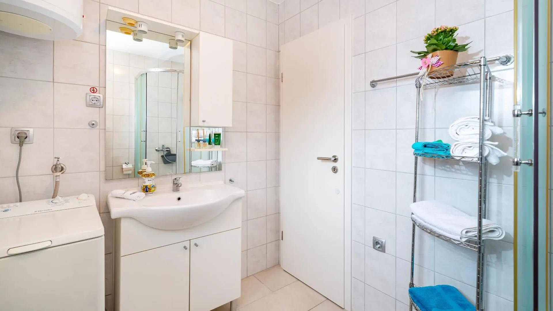 Apartment Mili Novigrad  Croatia